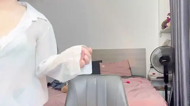 Snapshot of Na_baby chatting on April 2026 07:58:02 PM Na baby online show from April 2026 07:58:02 PM