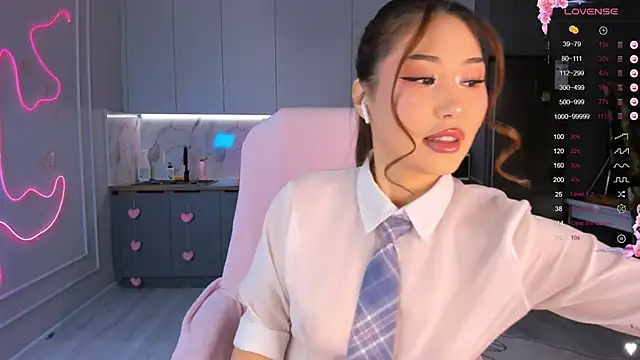 carpe diemmm online show from November 2025 12:24:02 AM