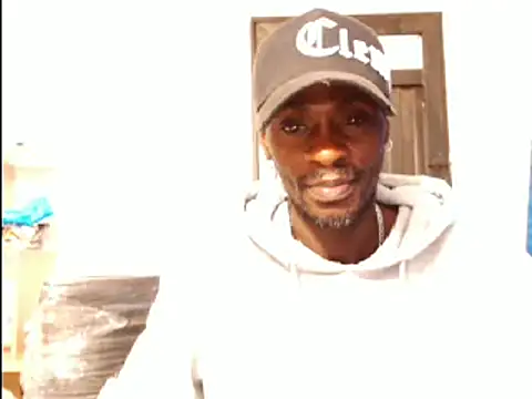 phillip-hot online show from March 2025 04:19:01 AM