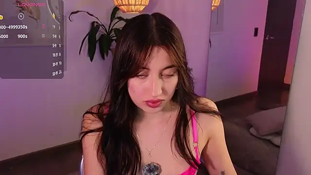Snapshot of eimy22 chatting on February 2025 11:15:01 PM eimy22 online show from February 2025 11:15:01 PM