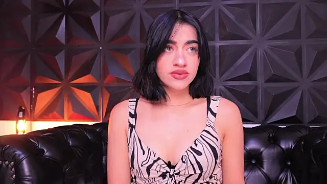 KasiaNoir  online show from January 2025 12:49:01 PM