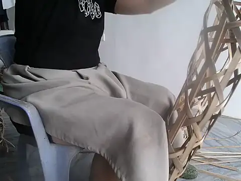 nolame18xxx online show from October 2025 02:45:01 AM