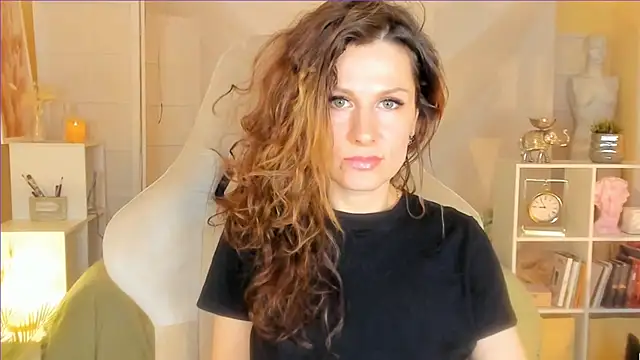 Snapshot of April_o_Nill chatting on March 2025 02:55:02 PM April o Nill online show from March 2025 02:55:02 PM