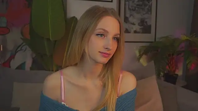 Snapshot of MickeyMyers chatting on December 2024 02:33:01 PM MickeyMyers online show from December 2024 02:33:01 PM