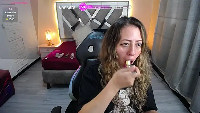 miss hanna07 online show from February 2025 01:22:01 PM