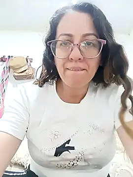 miss hanna07 online show from April 2026 07:03:02 PM