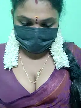 Snapshot of malliga98 chatting on January 2025 08:28:02 PM malliga98 online show from January 2025 08:28:02 PM