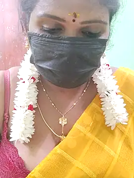 Snapshot of malliga98 chatting on October 2025 09:17:02 PM malliga98 online show from October 2025 09:17:02 PM