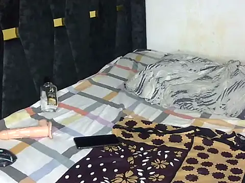 Snapshot of Livhornyy chatting on March 2026 04:29:02 AM Livhornyy online show from March 2026 04:29:02 AM