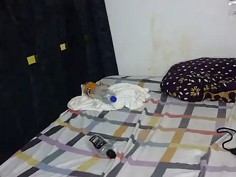 Snapshot of Livhornyy chatting on March 2026 04:23:01 AM Livhornyy online show from March 2026 04:23:01 AM