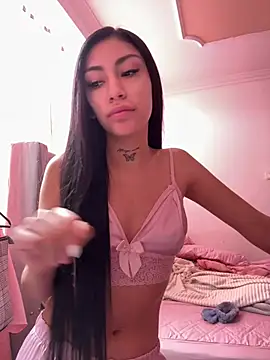 Effy Bonny online show from January 2026 05:38:01 PM