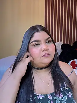  Shara Handal  online show from February 2025 05:54:01 PM