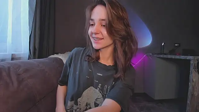 JudyAngil online show from February 2026 06:20:01 AM