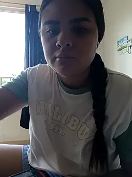 sexy-latin10 online show from April 2026 01:24:02 PM