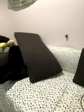 Snapshot of ThicBunz chatting on October 2025 03:58:02 PM ThicBunz online show from October 2025 03:58:02 PM