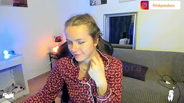 Piinkpandora online show from March 2026 07:20:01 PM