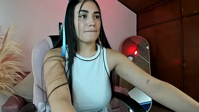 Alheli 16 online show from November 2025 12:47:01 PM