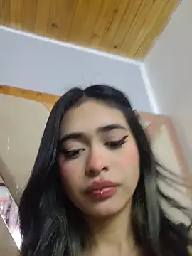 Snapshot of AliceMiller_2 chatting on November 2025 10:11:02 PM AliceMiller 2 online show from November 2025 10:11:02 PM