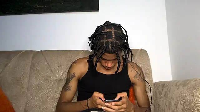 Snapshot of Skinnyblackman chatting on November 2025 03:19:02 AM Skinnyblackman online show from November 2025 03:19:02 AM