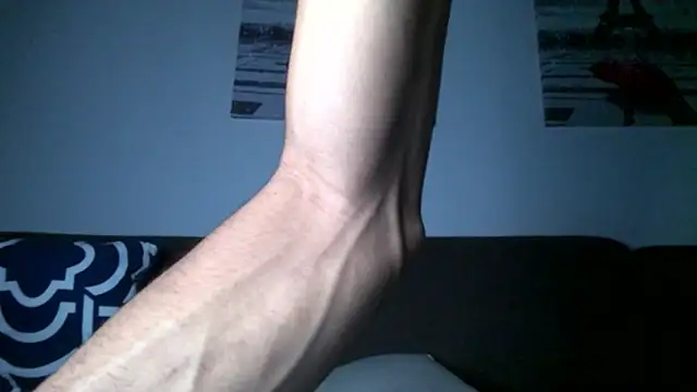 Snapshot of Skinnyblackman chatting on January 2026 05:35:01 AM Skinnyblackman online show from January 2026 05:35:01 AM