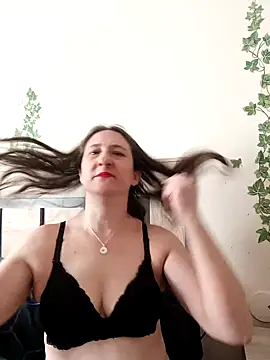 CaatHot online show from January 2025 09:49:02 AM