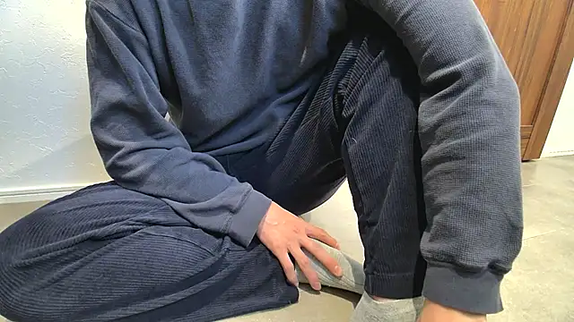 Snapshot of atom0407 chatting on December 2024 04:12:02 AM atom0407 online show from December 2024 04:12:02 AM