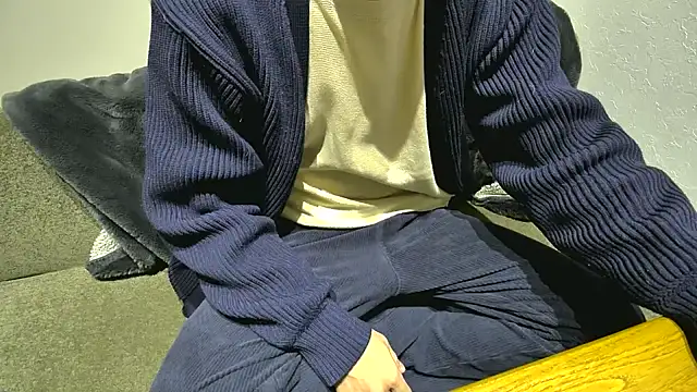 Snapshot of atom0407 chatting on December 2024 04:25:02 PM atom0407 online show from December 2024 04:25:02 PM