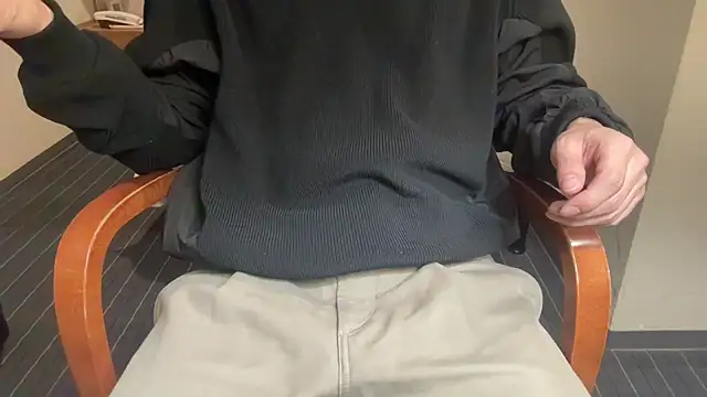 Snapshot of atom0407 chatting on February 2025 11:28:02 AM atom0407 online show from February 2025 11:28:02 AM