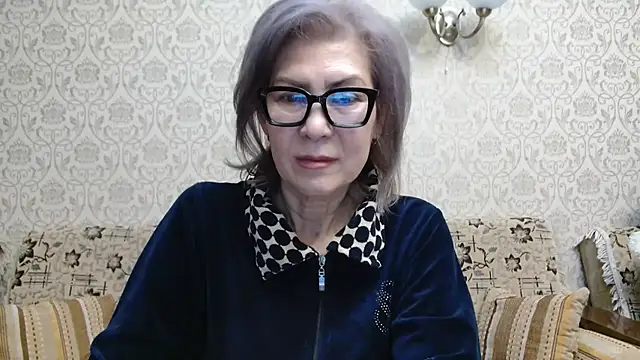 Elegant00Lady online show from October 2025 02:28:01 PM
