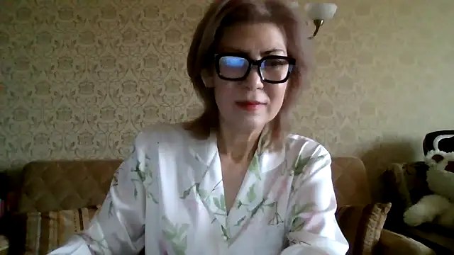 Elegant00Lady online show from December 2025 04:17:01 AM