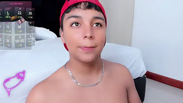 Snapshot of Seductivo_jr chatting on February 2025 07:18:01 AM Seductivo jr online show from February 2025 07:18:01 AM