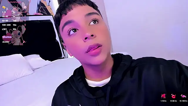 Snapshot of Seductivo_jr chatting on March 2025 03:21:02 AM Seductivo jr online show from March 2025 03:21:02 AM
