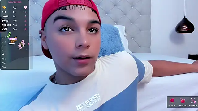 Snapshot of Seductivo_jr chatting on March 2025 02:19:02 PM Seductivo jr online show from March 2025 02:19:02 PM