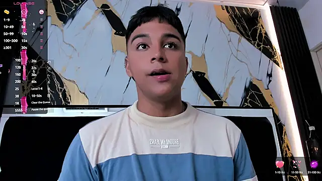 Snapshot of Seductivo_jr chatting on March 2025 11:49:02 PM Seductivo jr online show from March 2025 11:49:02 PM