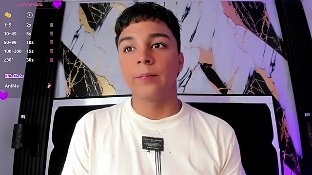 Snapshot of Seductivo_jr chatting on March 2025 03:01:02 AM Seductivo jr online show from March 2025 03:01:02 AM