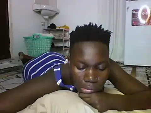 sexyqueen02 online show from February 2025 01:16:01 PM