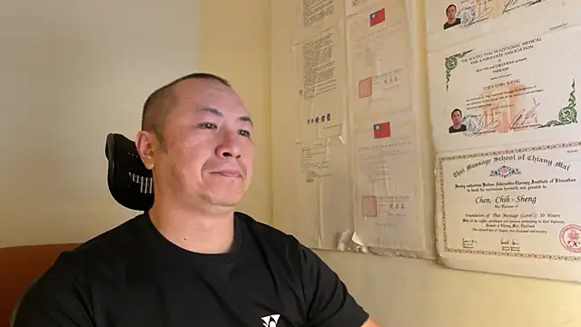 Snapshot of chih515 chatting on December 2024 03:09:01 AM chih515 online show from December 2024 03:09:01 AM