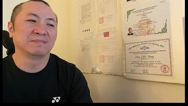 Snapshot of chih515 chatting on December 2024 01:25:01 AM chih515 online show from December 2024 01:25:01 AM