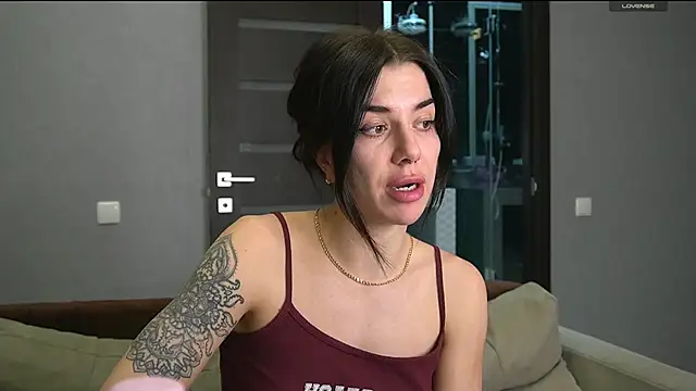 Snapshot of Alice_melice chatting on February 2025 09:48:02 PM Alice melice online show from February 2025 09:48:02 PM