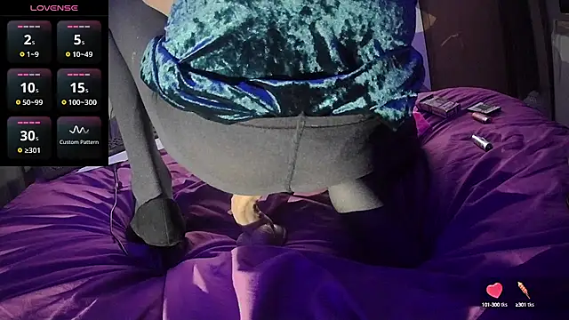 Snapshot of FLakiReve chatting on February 2025 02:12:02 AM FLakiReve online show from February 2025 02:12:02 AM