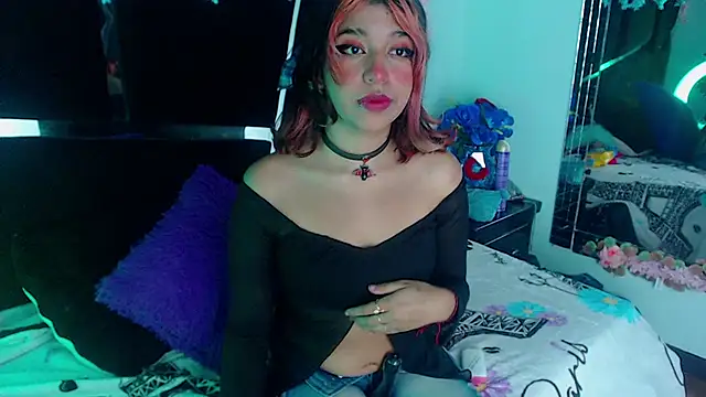 Snapshot of UnderBaby_ chatting on February 2025 08:06:02 PM UnderBaby online show from February 2025 08:06:02 PM