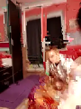 Moon Lollie  online show from September 2025 10:09:02 PM