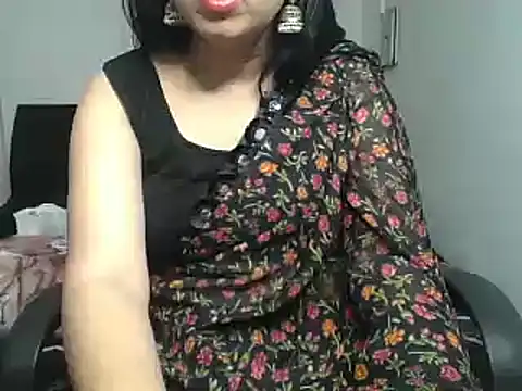 Snapshot of BIG_HEARTED chatting on March 2025 06:07:01 PM BIG HEARTED online show from March 2025 06:07:01 PM