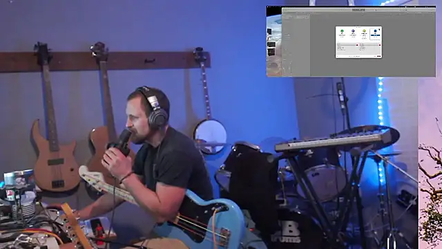 Snapshot of itsjameswebbscope chatting on March 2026 05:58:02 AM itsjameswebbscope online show from March 2026 05:58:02 AM