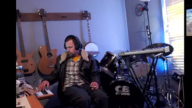 Snapshot of itsjameswebbscope chatting on March 2026 04:03:02 PM itsjameswebbscope online show from March 2026 04:03:02 PM