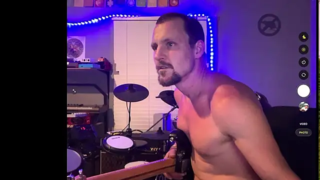 Snapshot of itsjameswebbscope chatting on March 2026 06:28:02 AM itsjameswebbscope online show from March 2026 06:28:02 AM