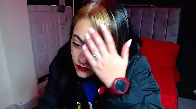 Snapshot of Violettasquirt chatting on January 2025 03:12:01 PM Violettasquirt online show from January 2025 03:12:01 PM