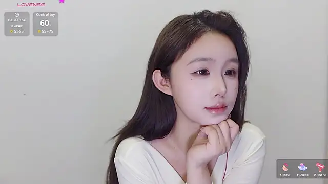 Snapshot of Hazel-11 chatting on December 2024 01:14:01 PM Hazel-11 online show from December 2024 01:14:01 PM