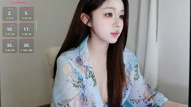 Snapshot of Hazel-11 chatting on October 2025 01:40:02 PM Hazel-11 online show from October 2025 01:40:02 PM