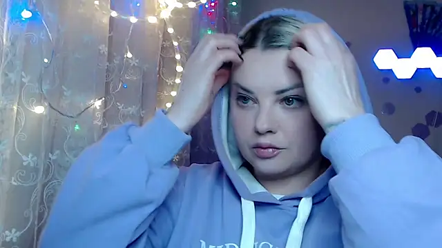 JewellKiss7 online show from February 2026 09:53:02 PM